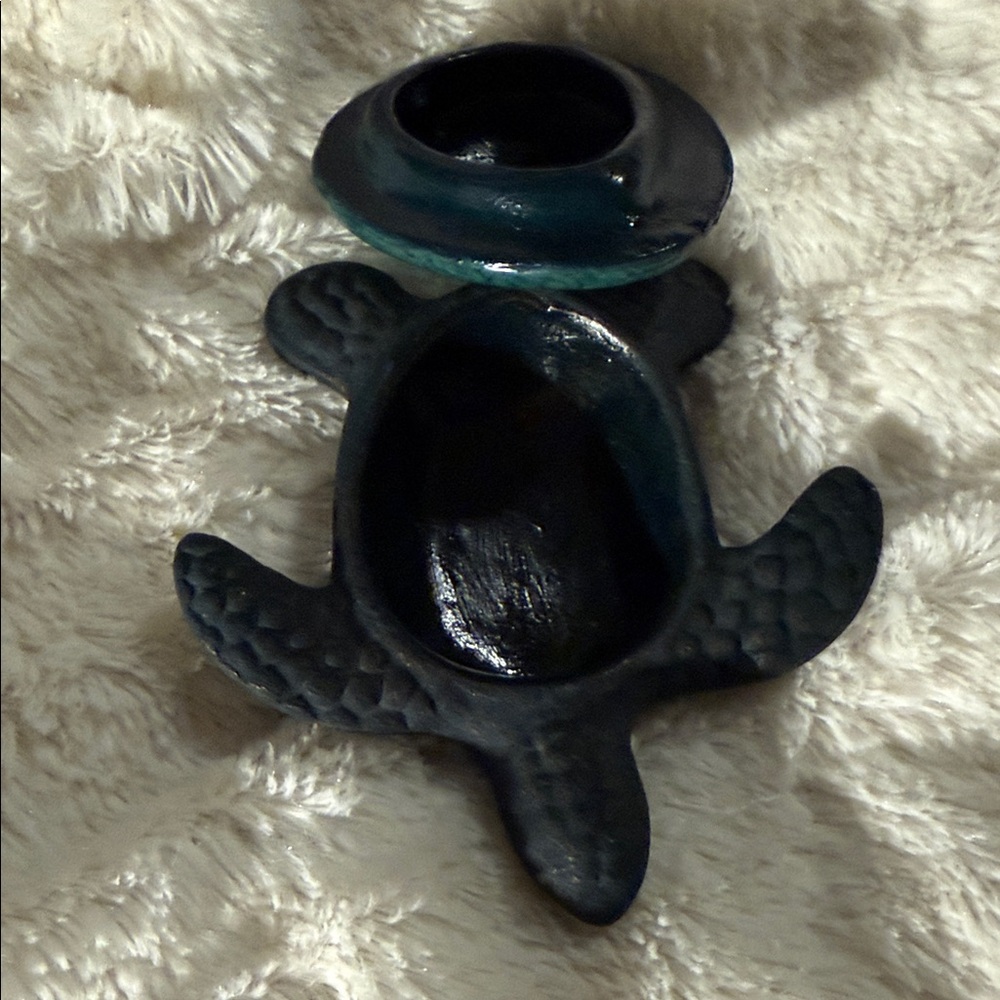 Ceramic Sea Turtle Figurine - Green - Picture 3 of 7